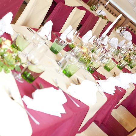 Hotel Restaurant Osterbauer Neunkirchen Bagian luar foto